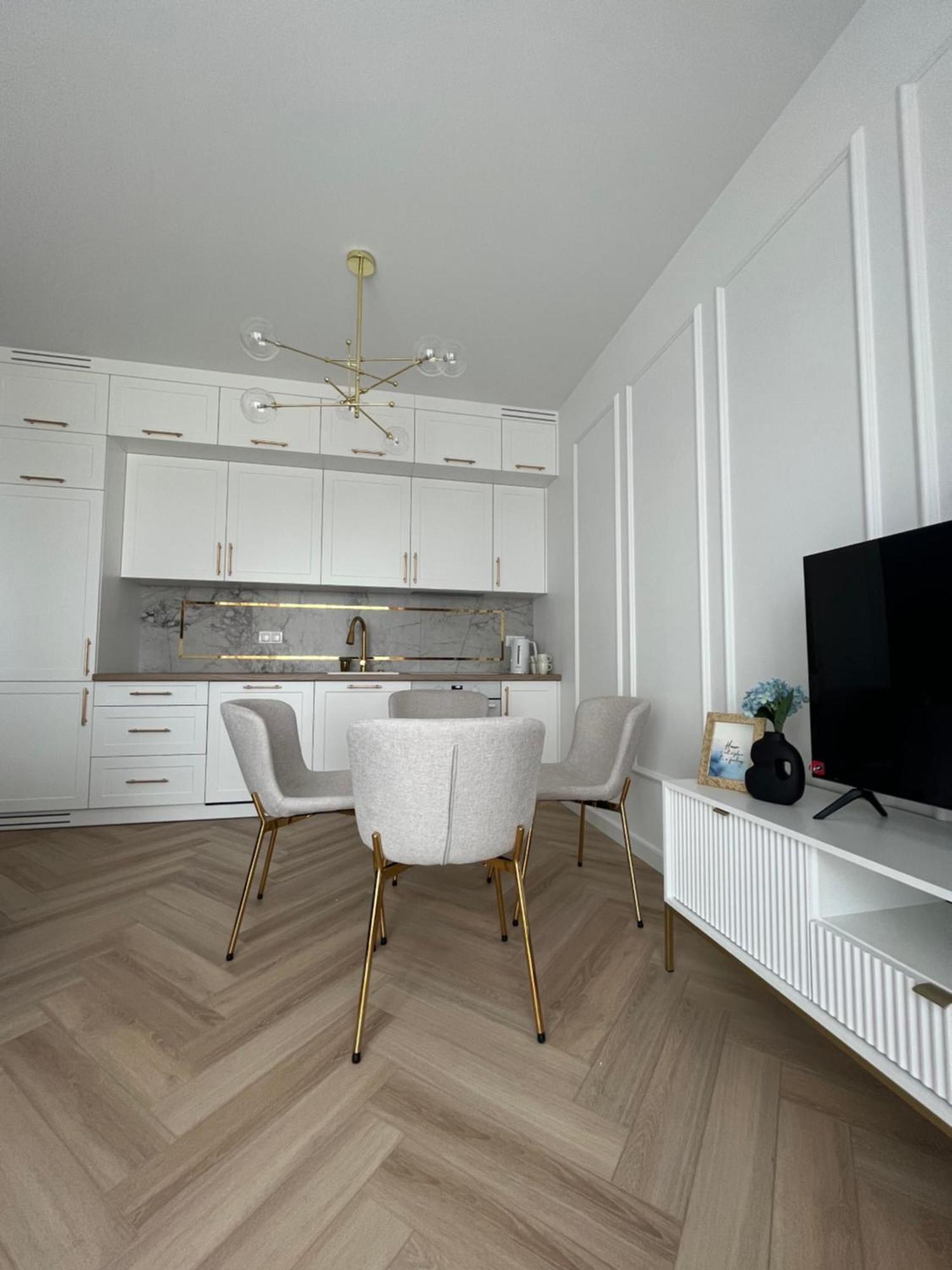 Apartament Vulcano Komfort Nowy Ursus Warschau Exterior foto